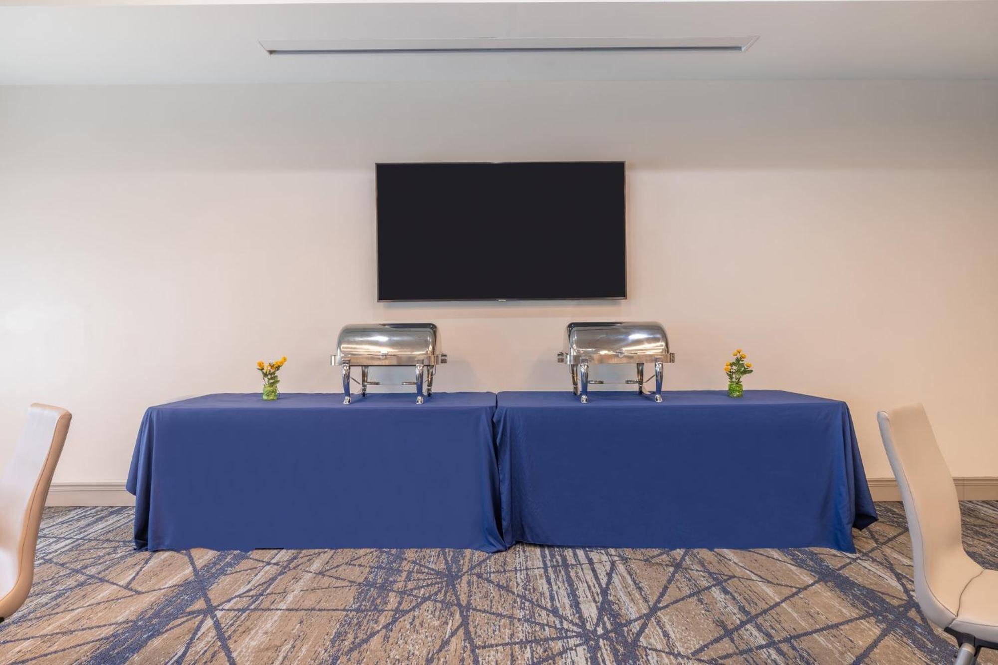 Holiday Inn Express & Suites Kansas City Airport By Ihg Exterior foto