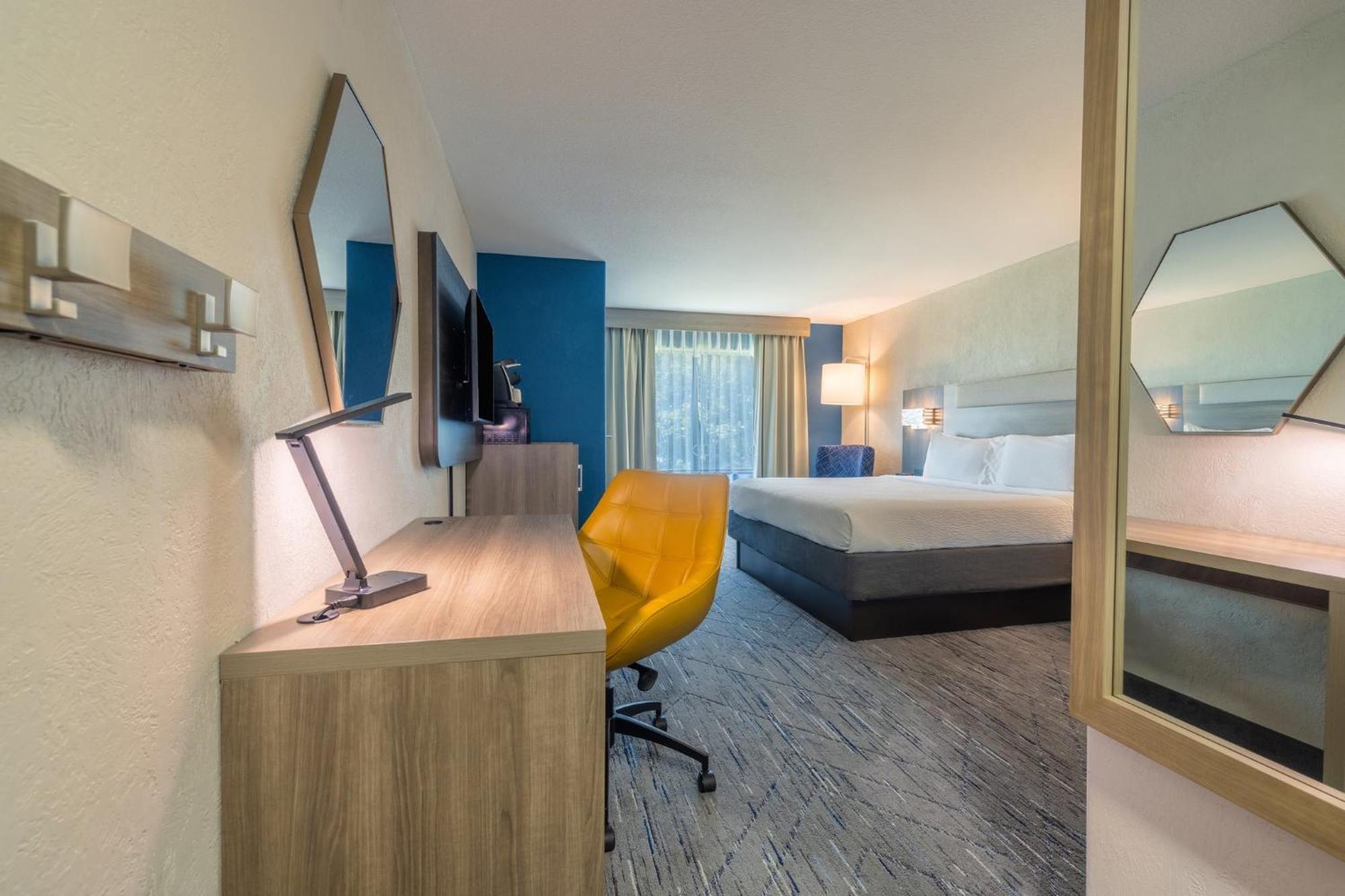 Holiday Inn Express & Suites Kansas City Airport By Ihg Exterior foto